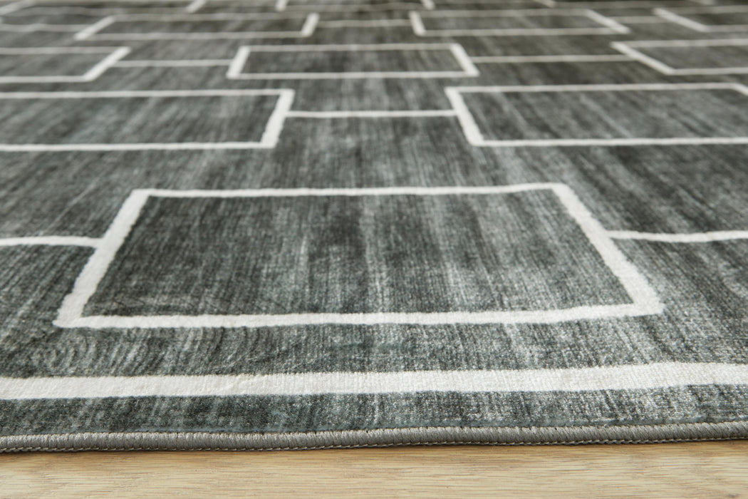 Elderland Washable 5' x 7' Area Rug